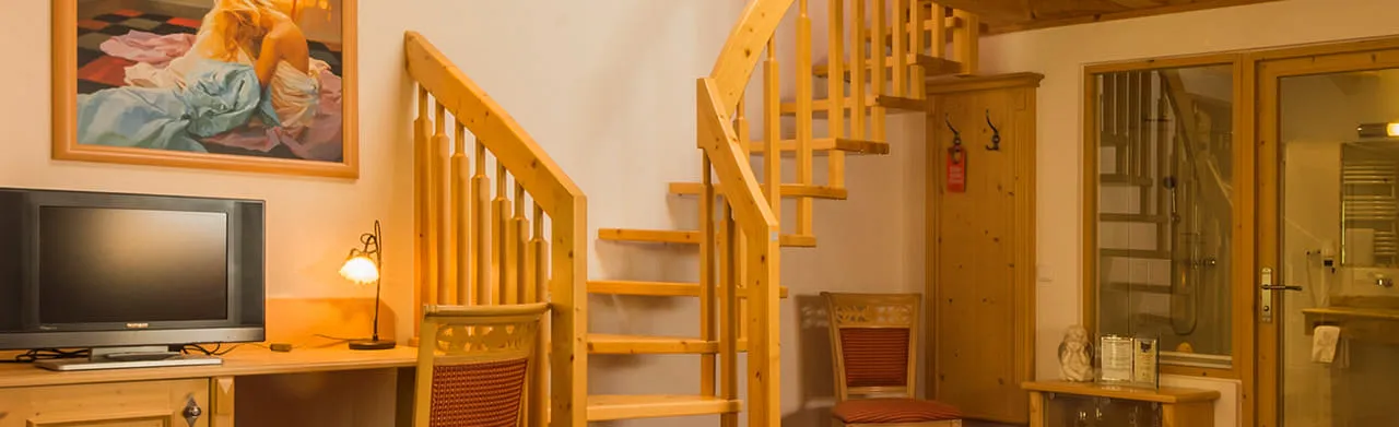 Rustikal-modernes Zimmer im Gasthof OchsAlm